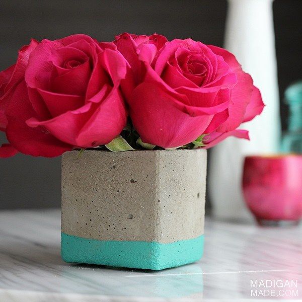 squarediyconcretevase01_zps1dbdd51a.jpg Photo by madiganmadeblog